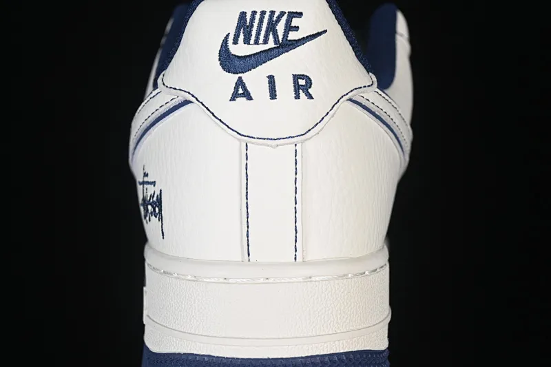 All Categories Nk Air Force 1 Air Force Series Nk Air Force 1 Low Air Force Low Nike Air Force 1'07 Low Retro Burgundy Air Force One Low Casual Shoes MM3399-806